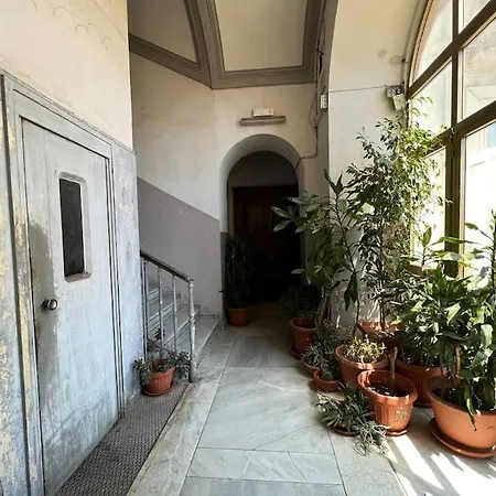 Chiaia Sunny Flat With Balcony - Next To Seaside! *